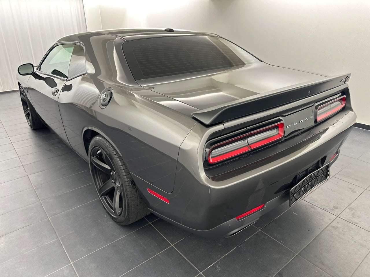 DODGE SRT Hellcat 717 PS 2017